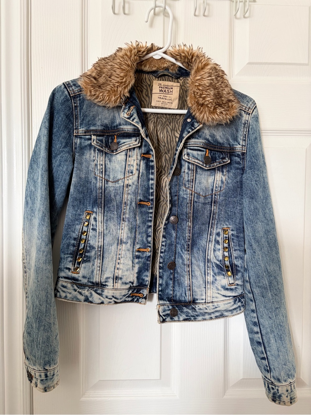 Zara Light Blue Denim Jacket with Faux Fur Collar